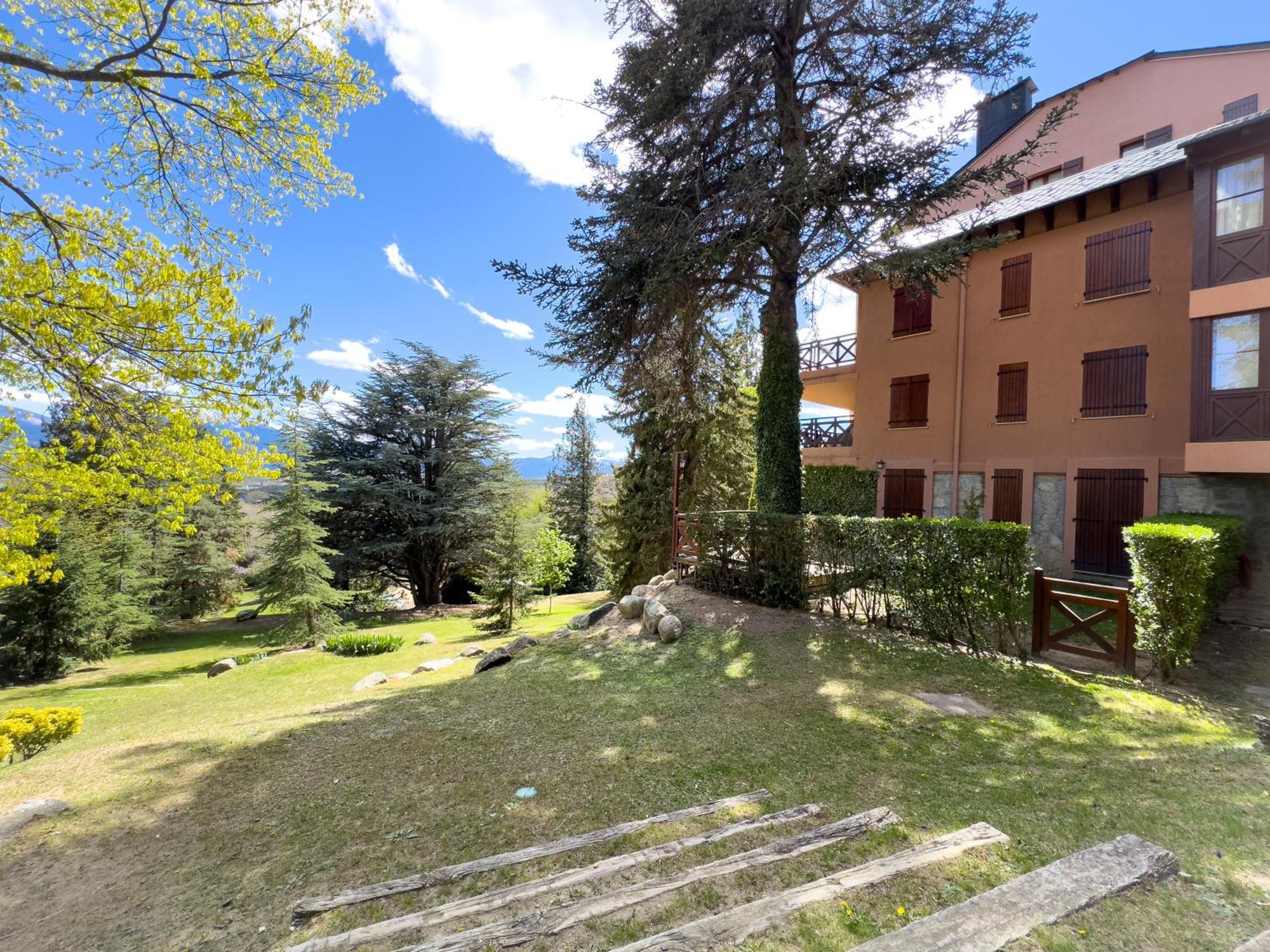 Apartamento Ideal Para Parejas En Enveitg Zewnętrze zdjęcie